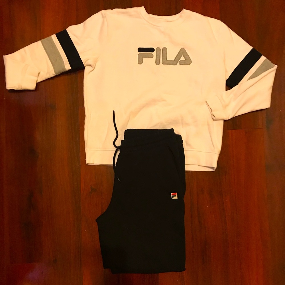 1 DAY SALE 💯 FILA Sweatsuit